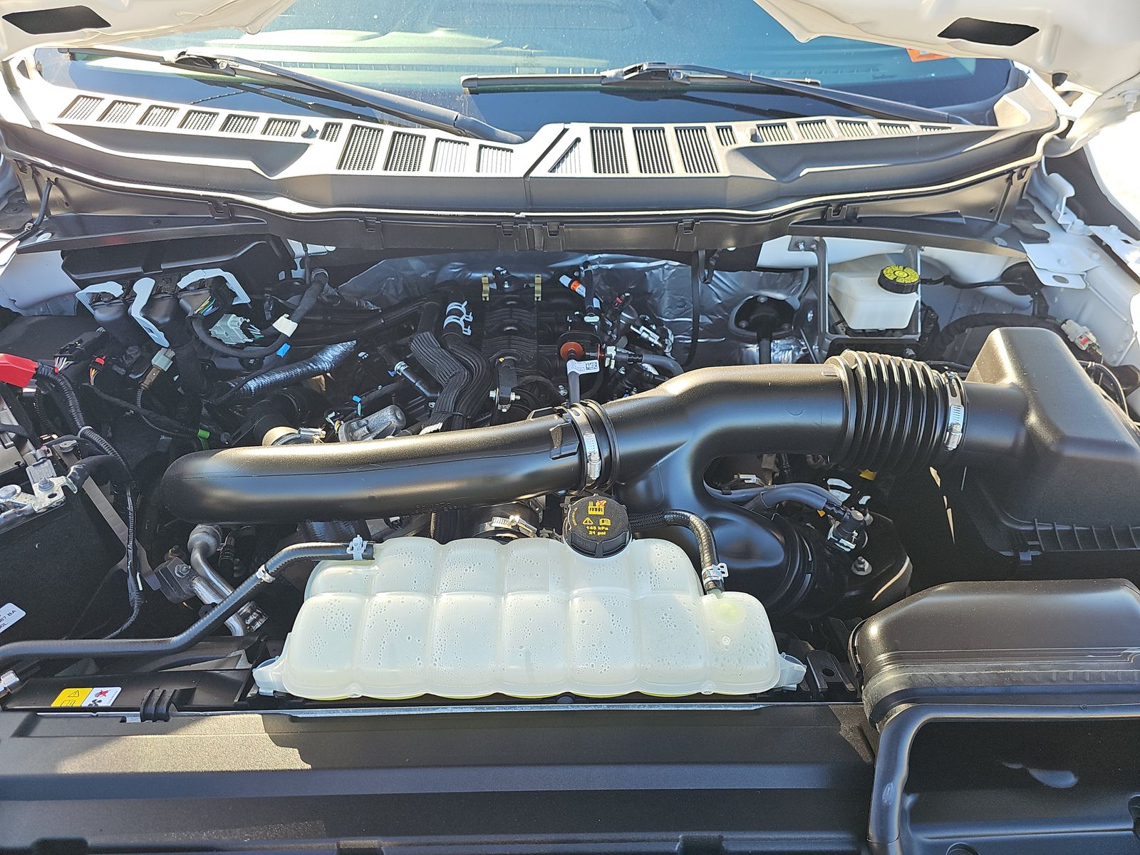 2024 Ford F-150 XLT AWD