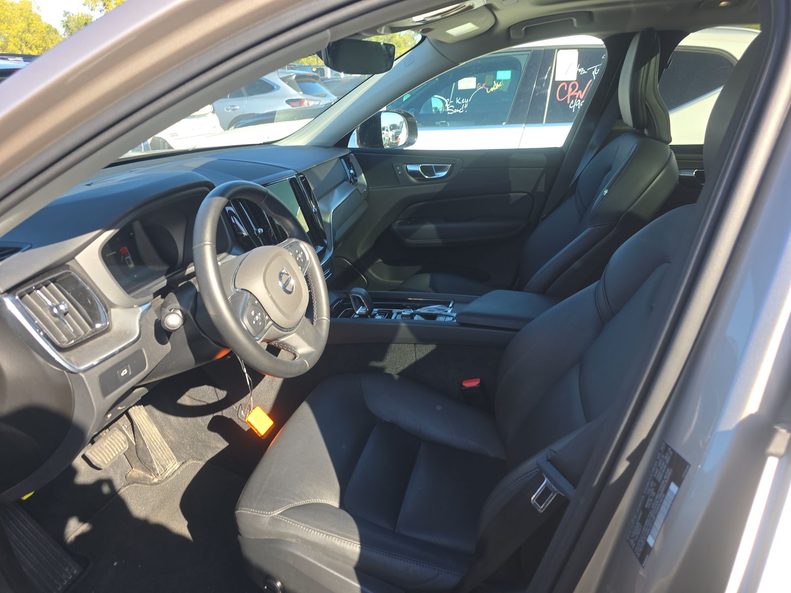 2025 Volvo XC60 B5 Core AWD