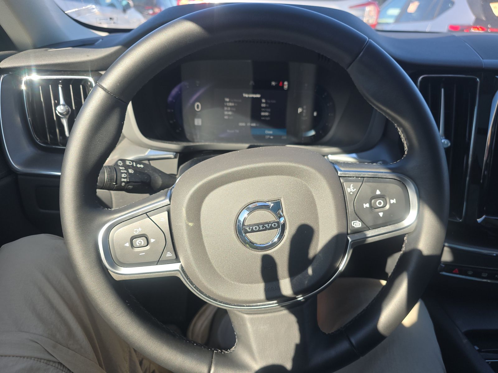 2025 Volvo XC60 B5 Core AWD