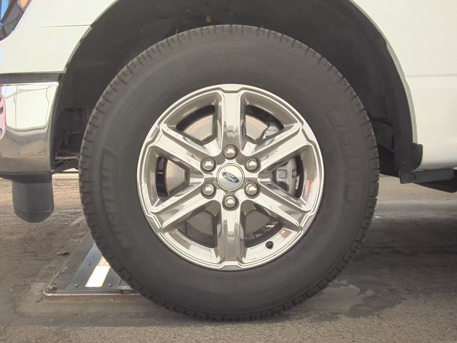 2024 Ford F-150 XLT AWD