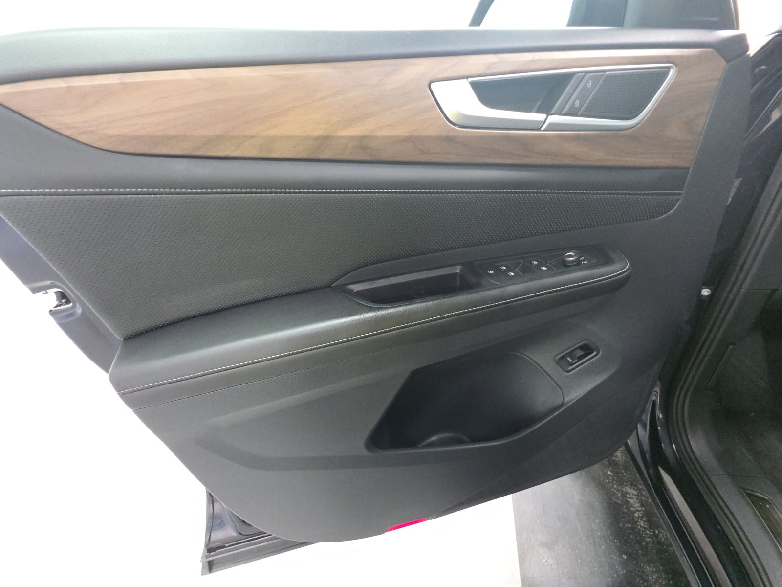 2024 Volkswagen Atlas 2.0T SE FWD