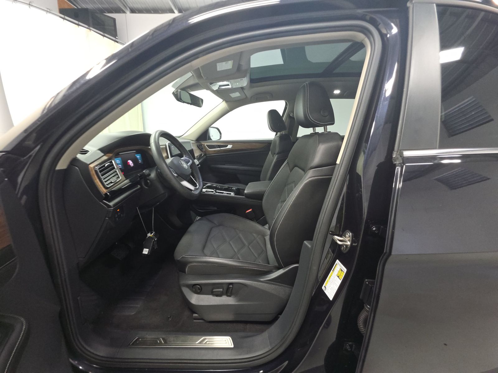 2024 Volkswagen Atlas 2.0T SE FWD