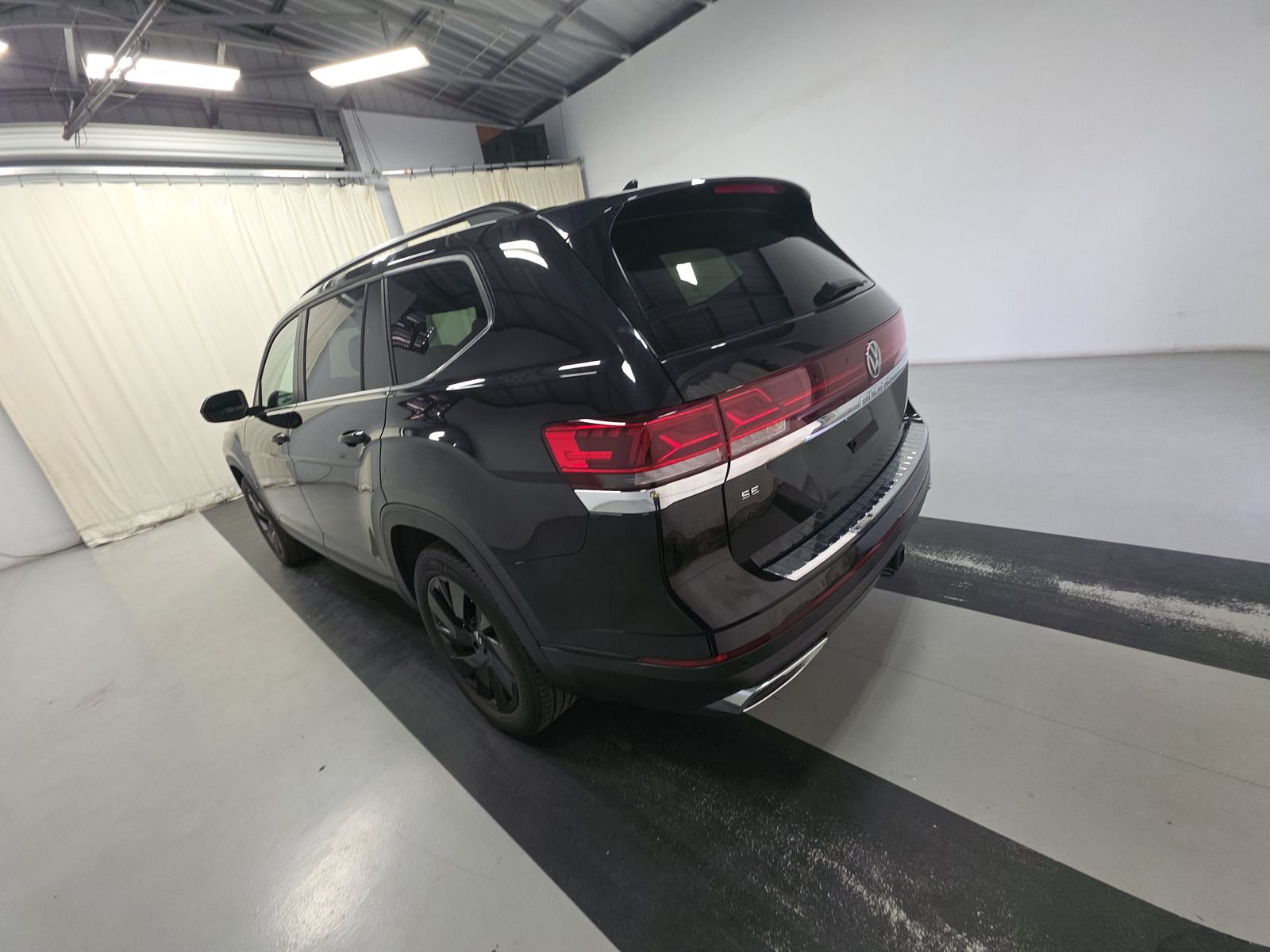 2024 Volkswagen Atlas 2.0T SE FWD