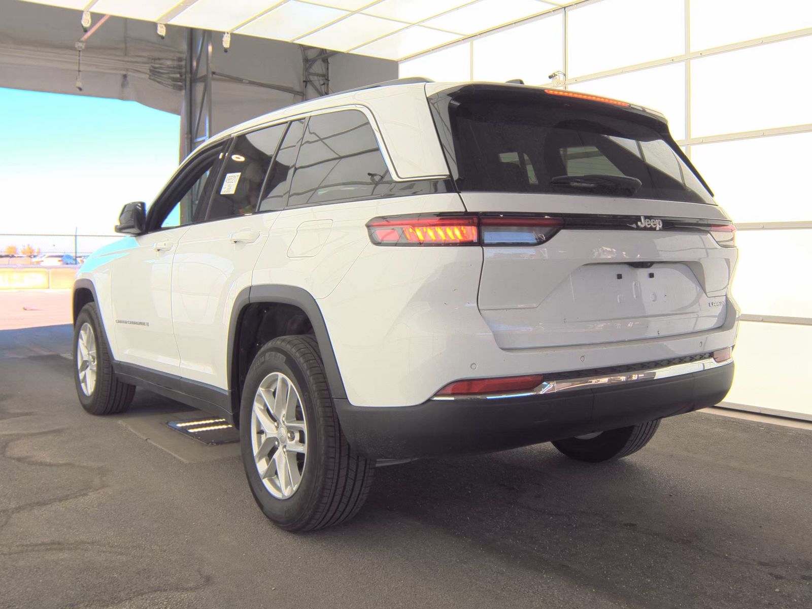 2024 Jeep Grand Cherokee Laredo X RWD