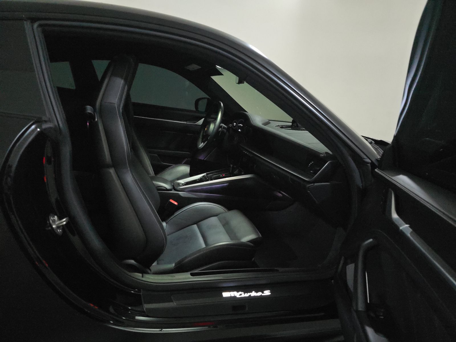 2023 Porsche 911 Turbo S AWD