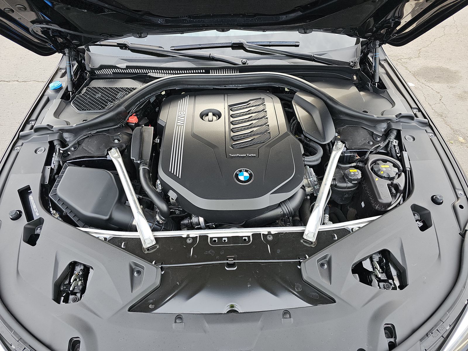 2022 BMW 8 Series 840i xDrive AWD