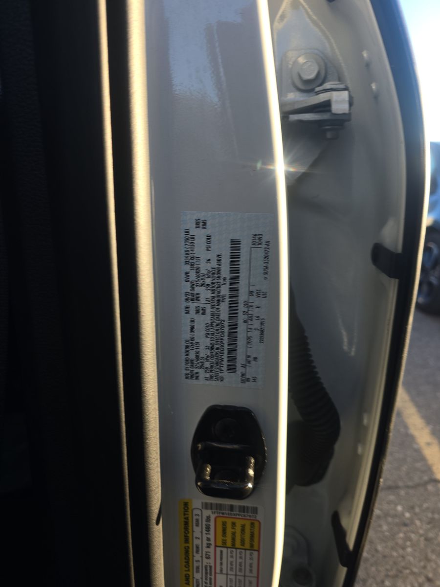 2023 Ford F-150 Hybrid Lariat AWD