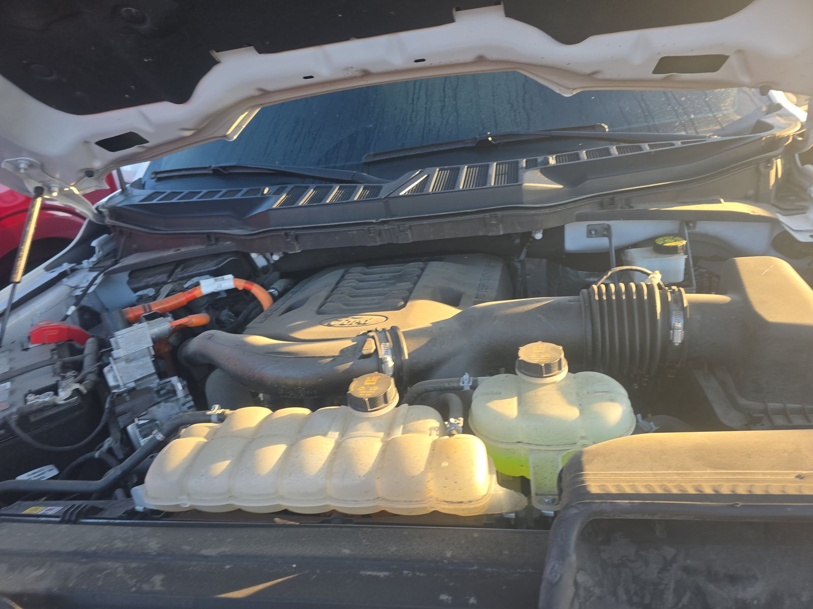 2023 Ford F-150 Hybrid Lariat AWD