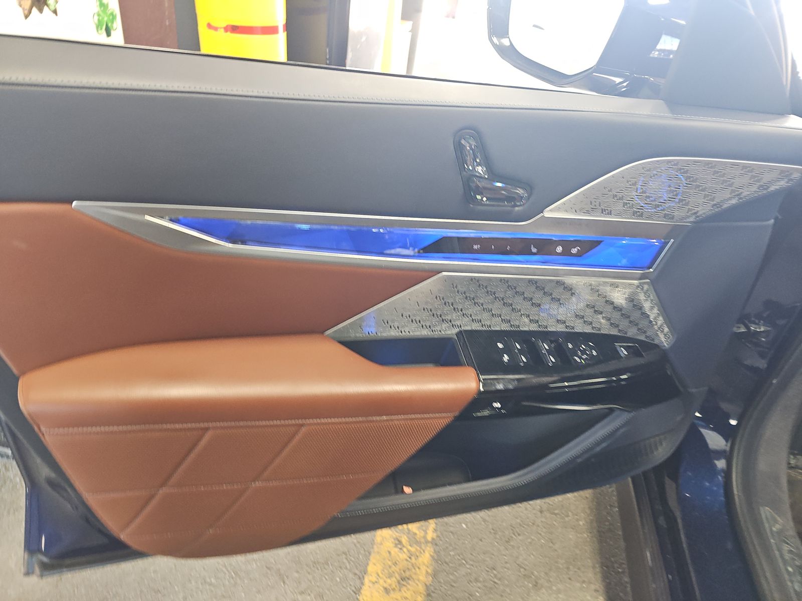 2023 BMW 7 Series 760i xDrive AWD