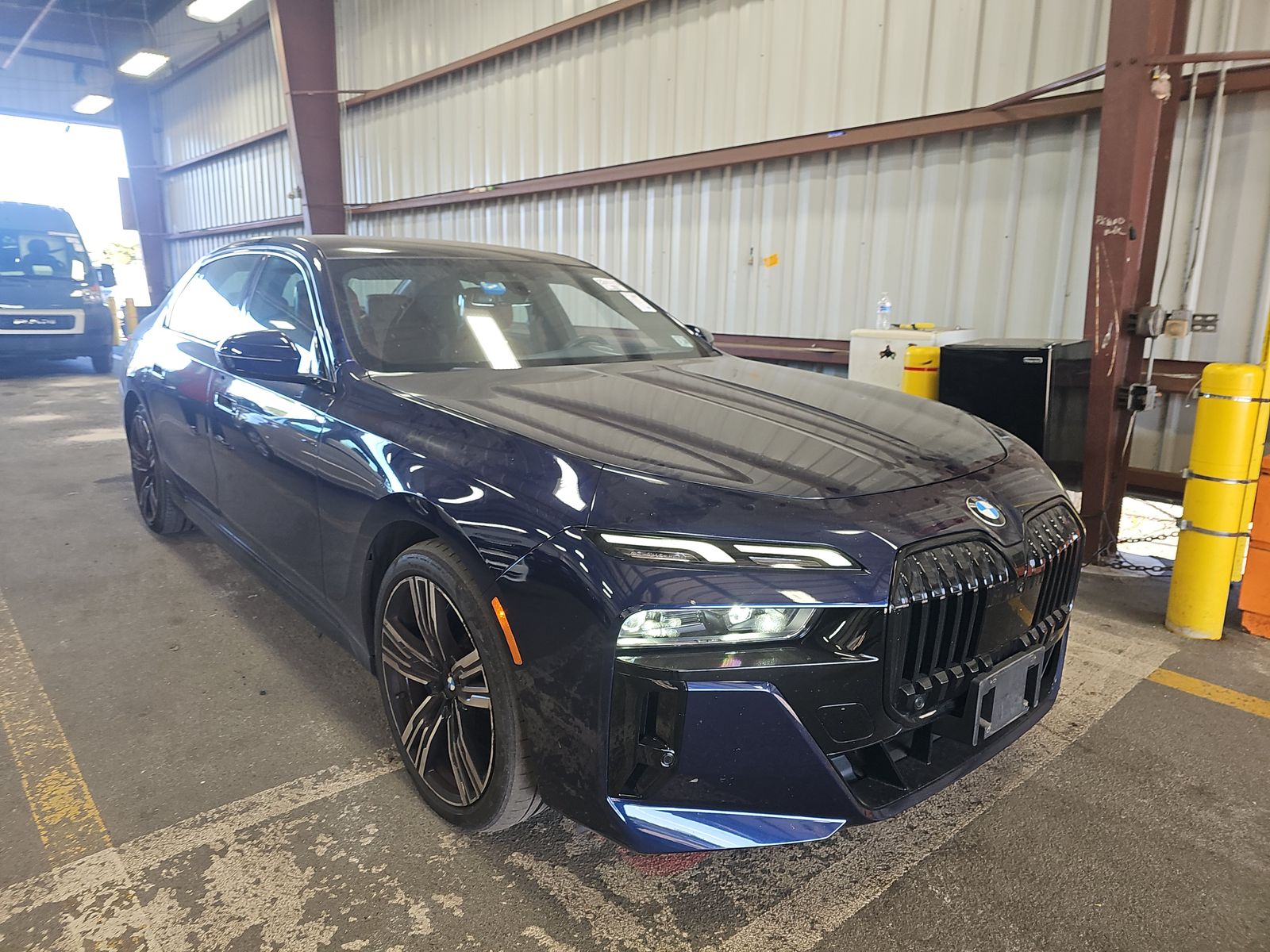 2023 BMW 7 Series 760i xDrive AWD