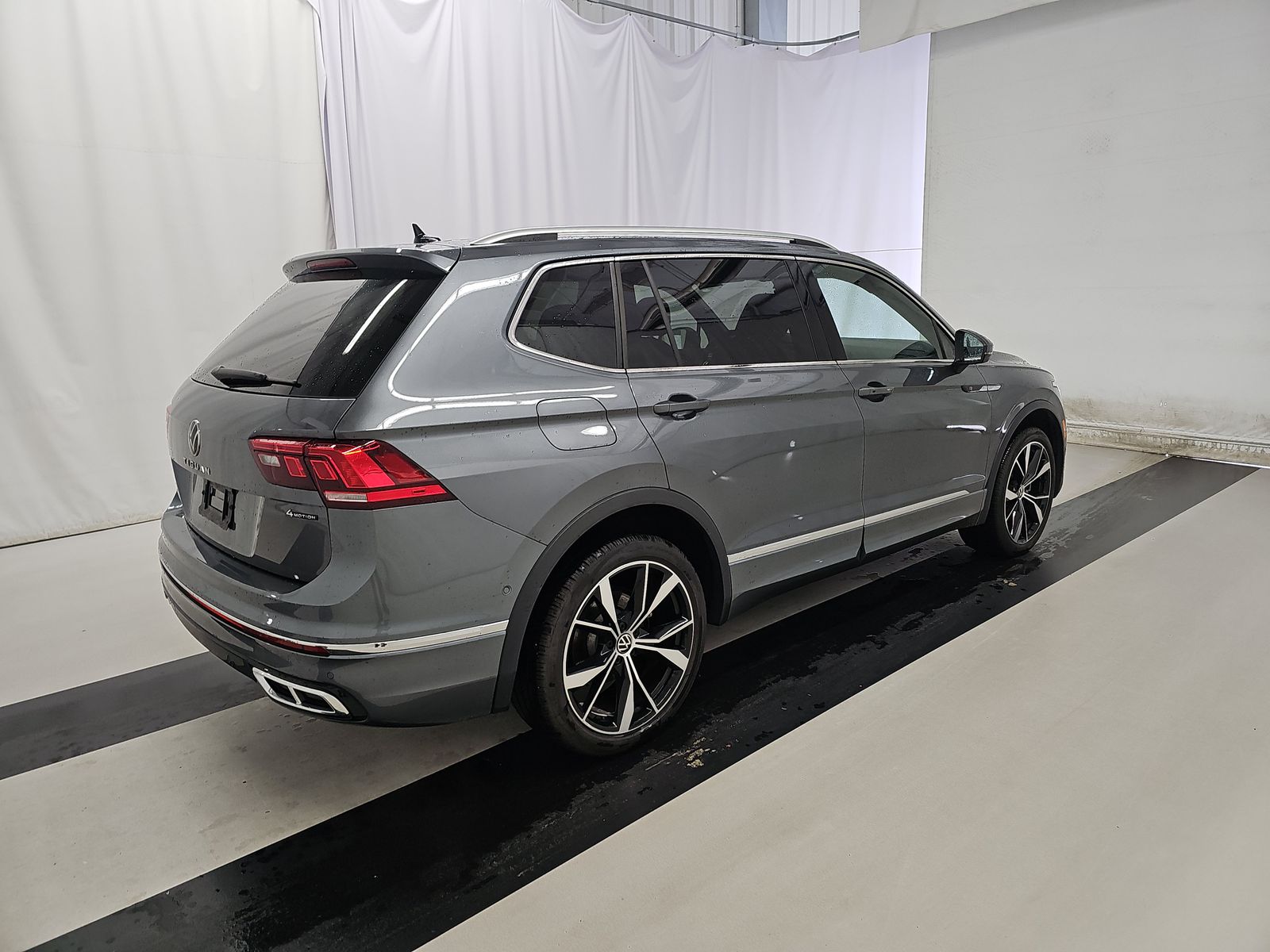 2024 Volkswagen Tiguan 2.0T SEL R-Line AWD