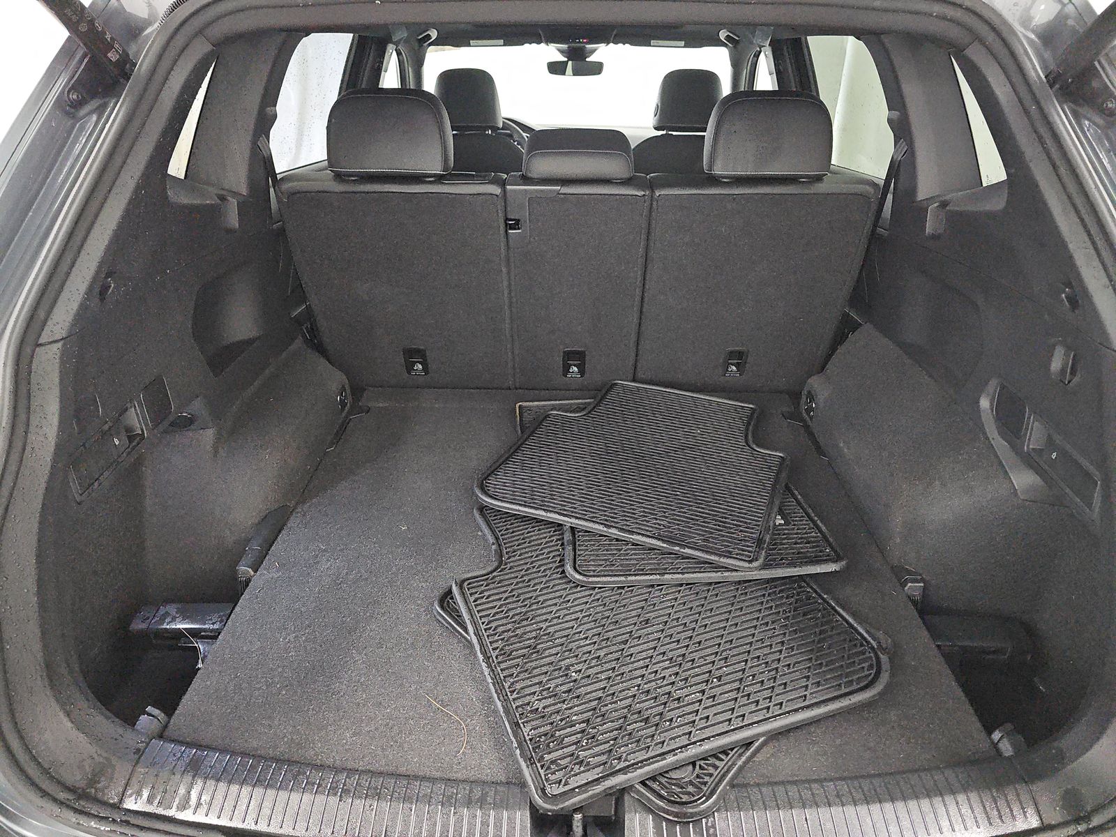 2024 Volkswagen Tiguan 2.0T SEL R-Line AWD