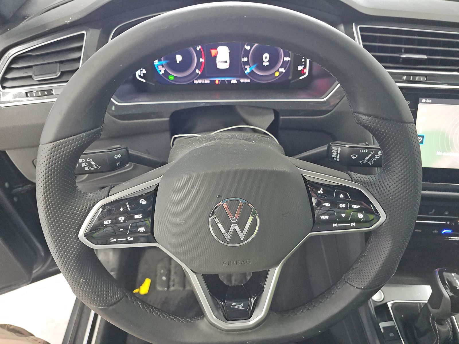 2024 Volkswagen Tiguan 2.0T SEL R-Line AWD