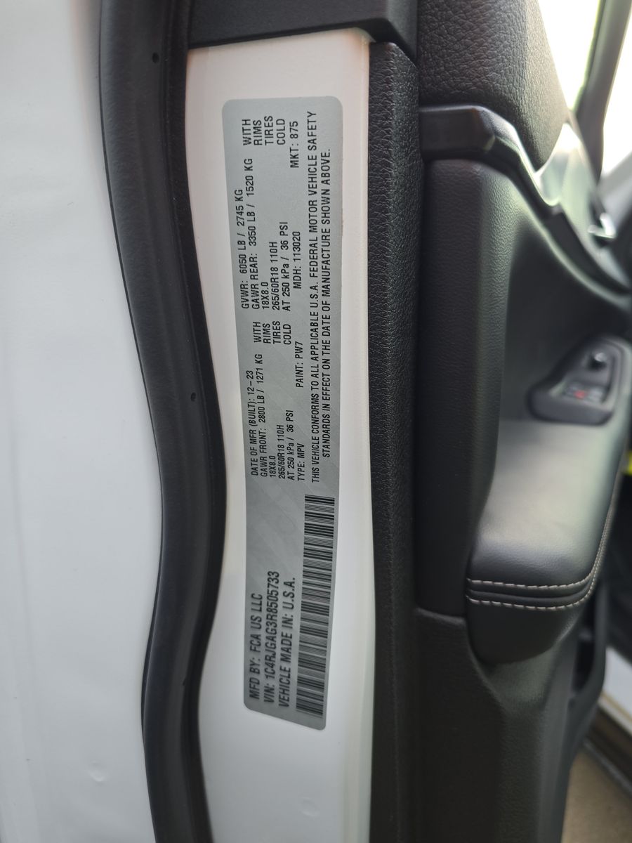 2024 Jeep Grand Cherokee Laredo X RWD