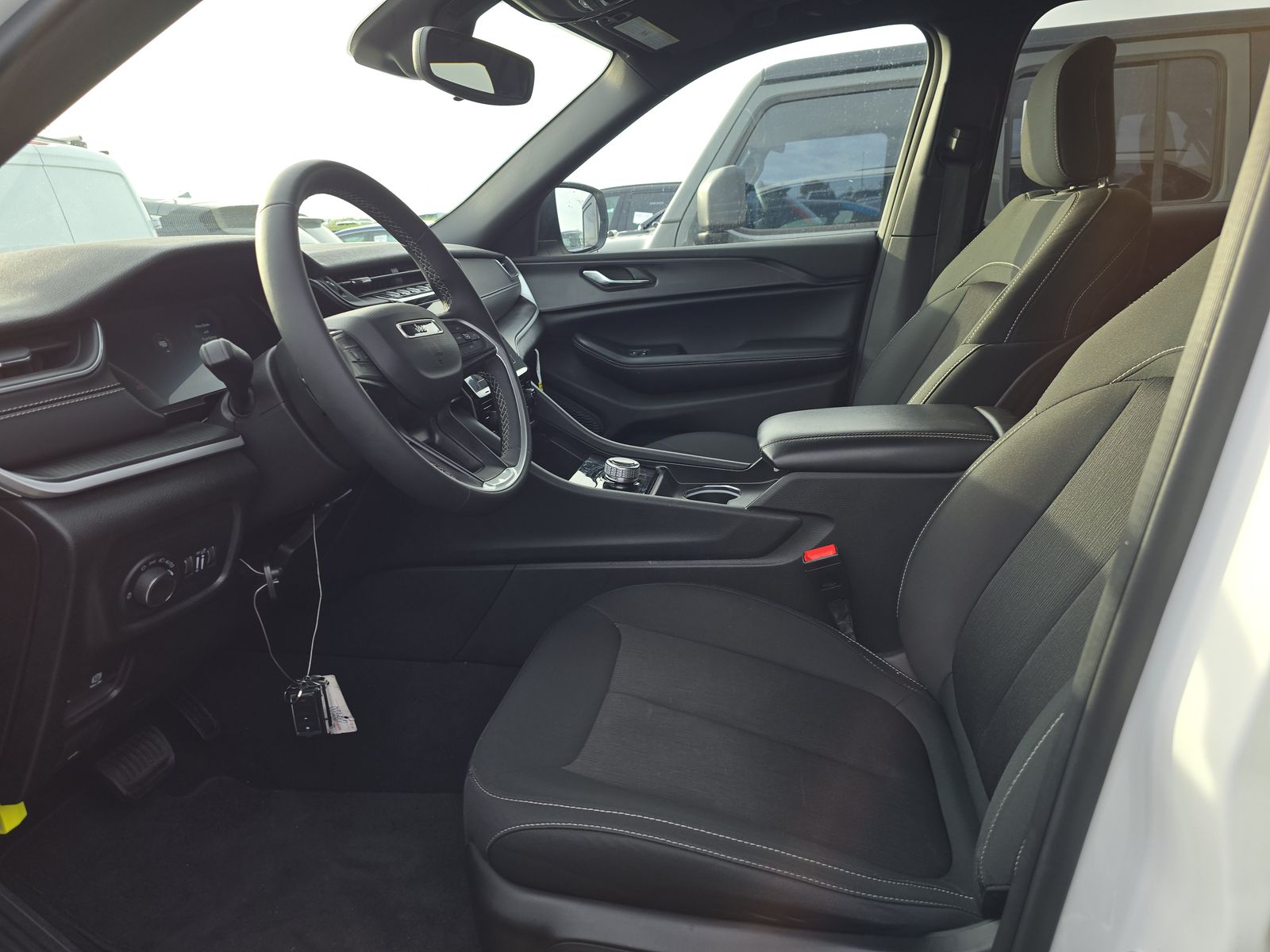 2024 Jeep Grand Cherokee Laredo X RWD