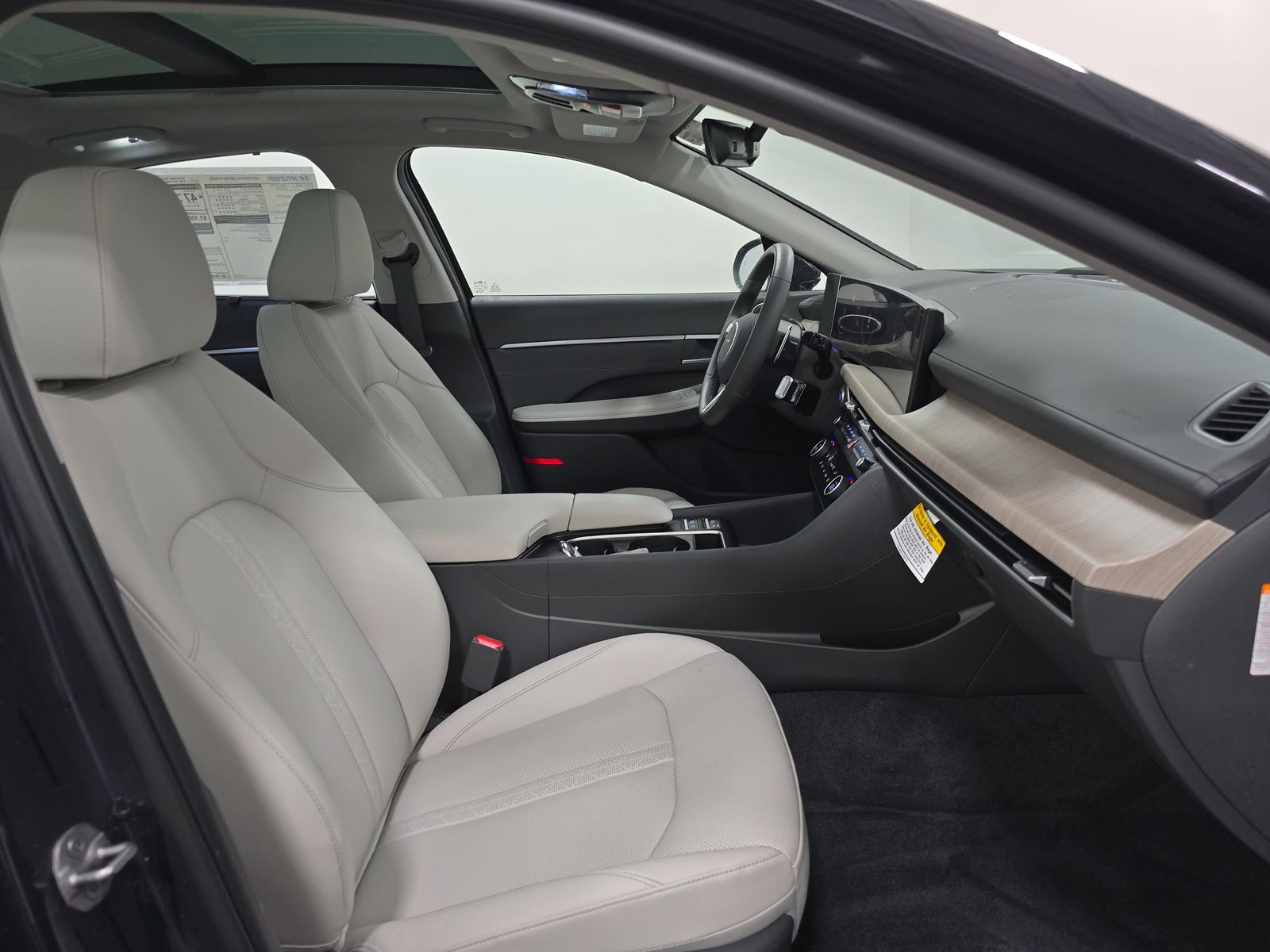 2025 Hyundai Sonata Hybrid Limited FWD