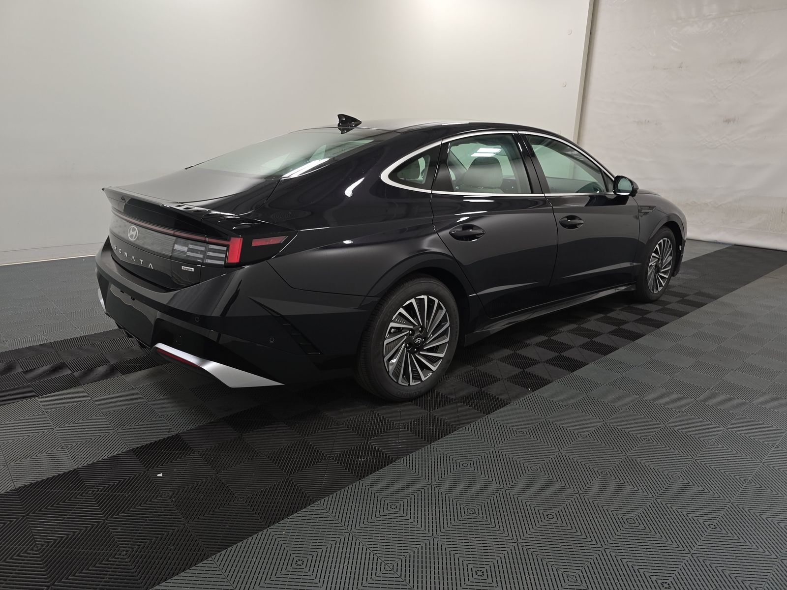 2025 Hyundai Sonata Hybrid Limited FWD