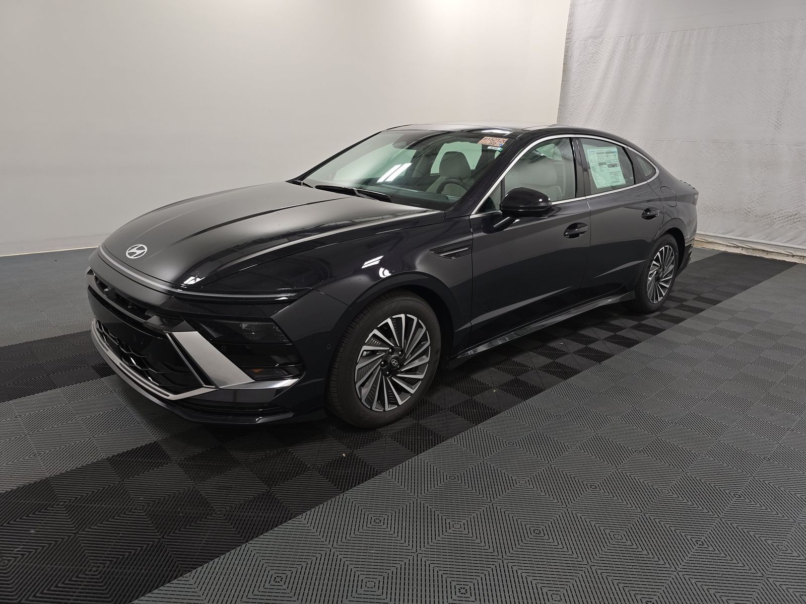 2025 Hyundai Sonata Hybrid Limited FWD