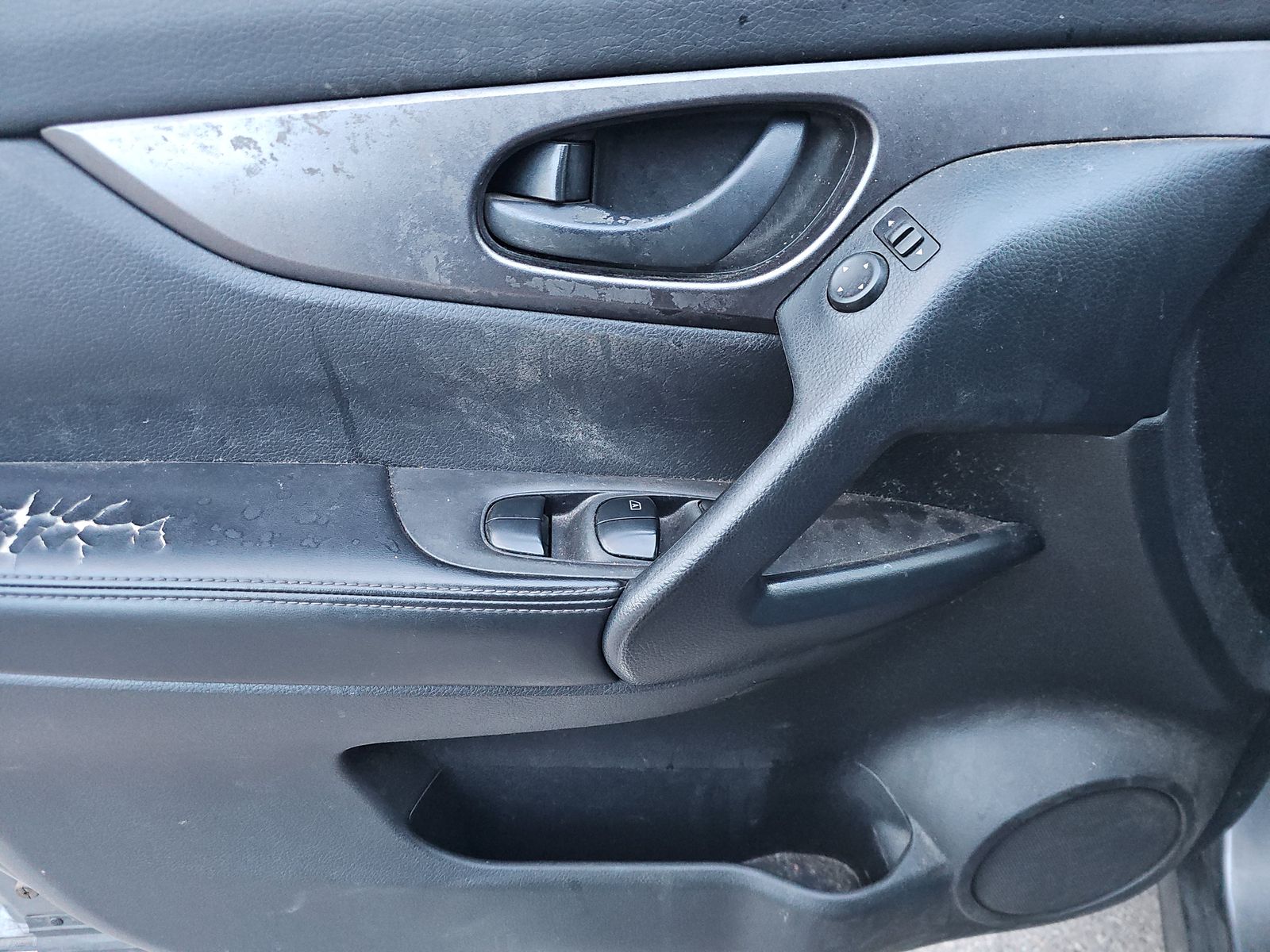 2020 Nissan Rogue Sport S FWD