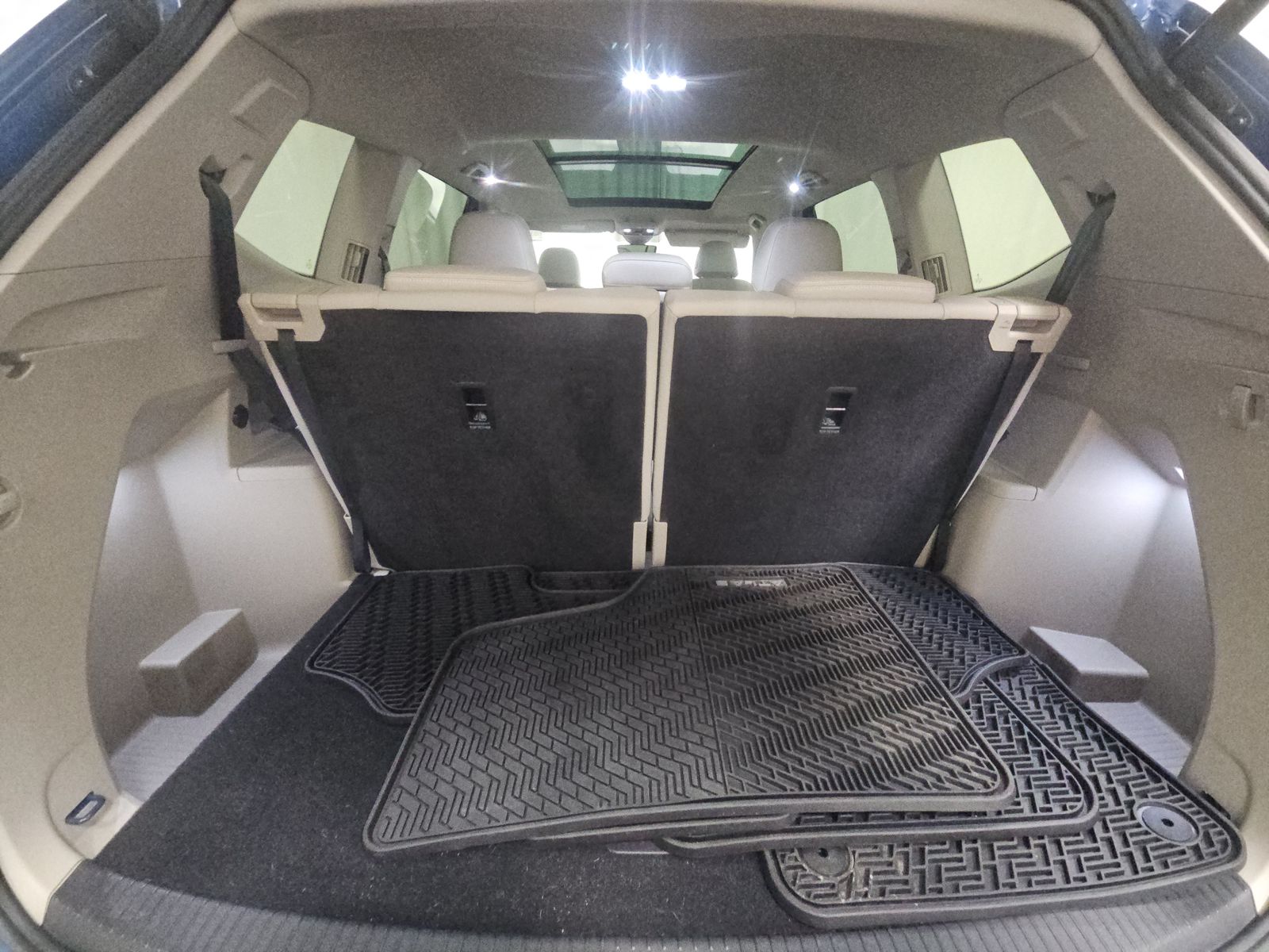 2025 Volkswagen Atlas 2.0T SEL Premium R-Line AWD