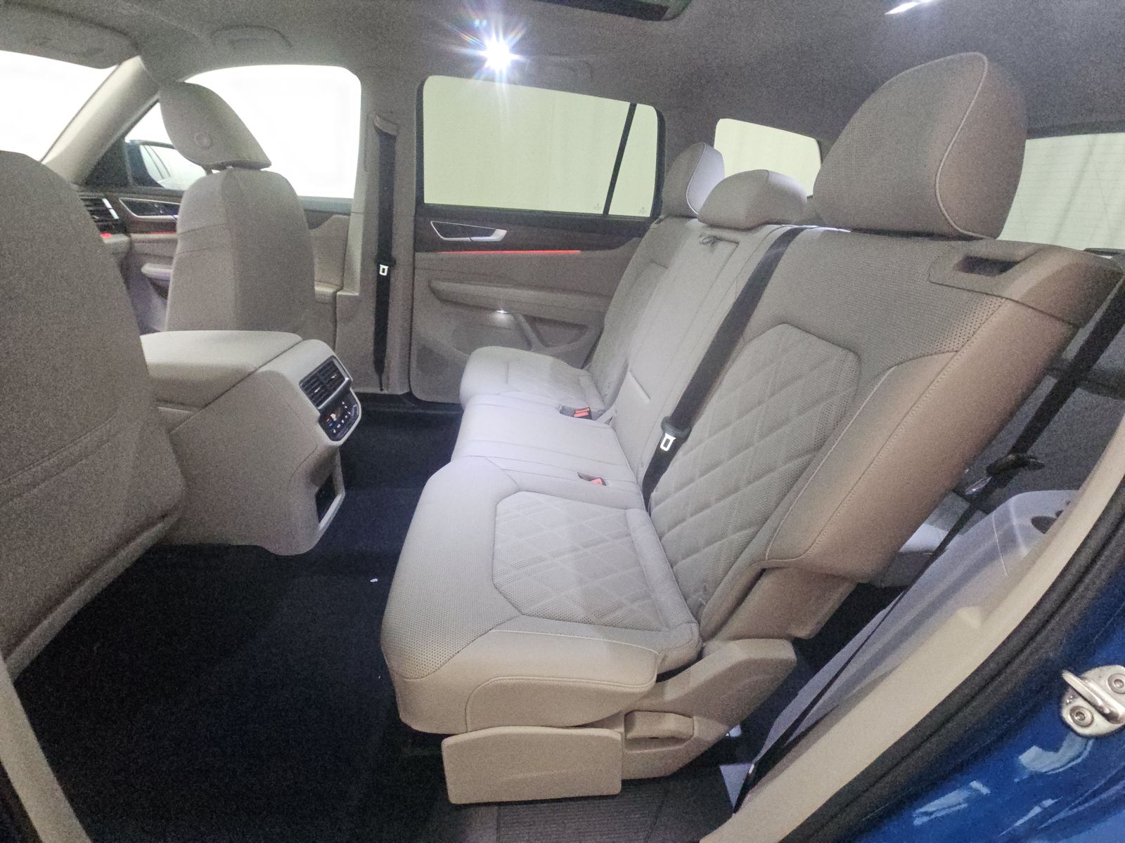 2025 Volkswagen Atlas 2.0T SEL Premium R-Line AWD