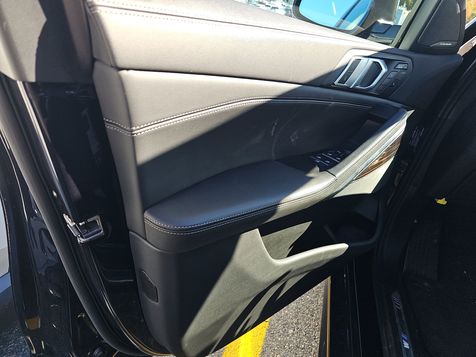 2025 BMW X6 xDrive40i AWD