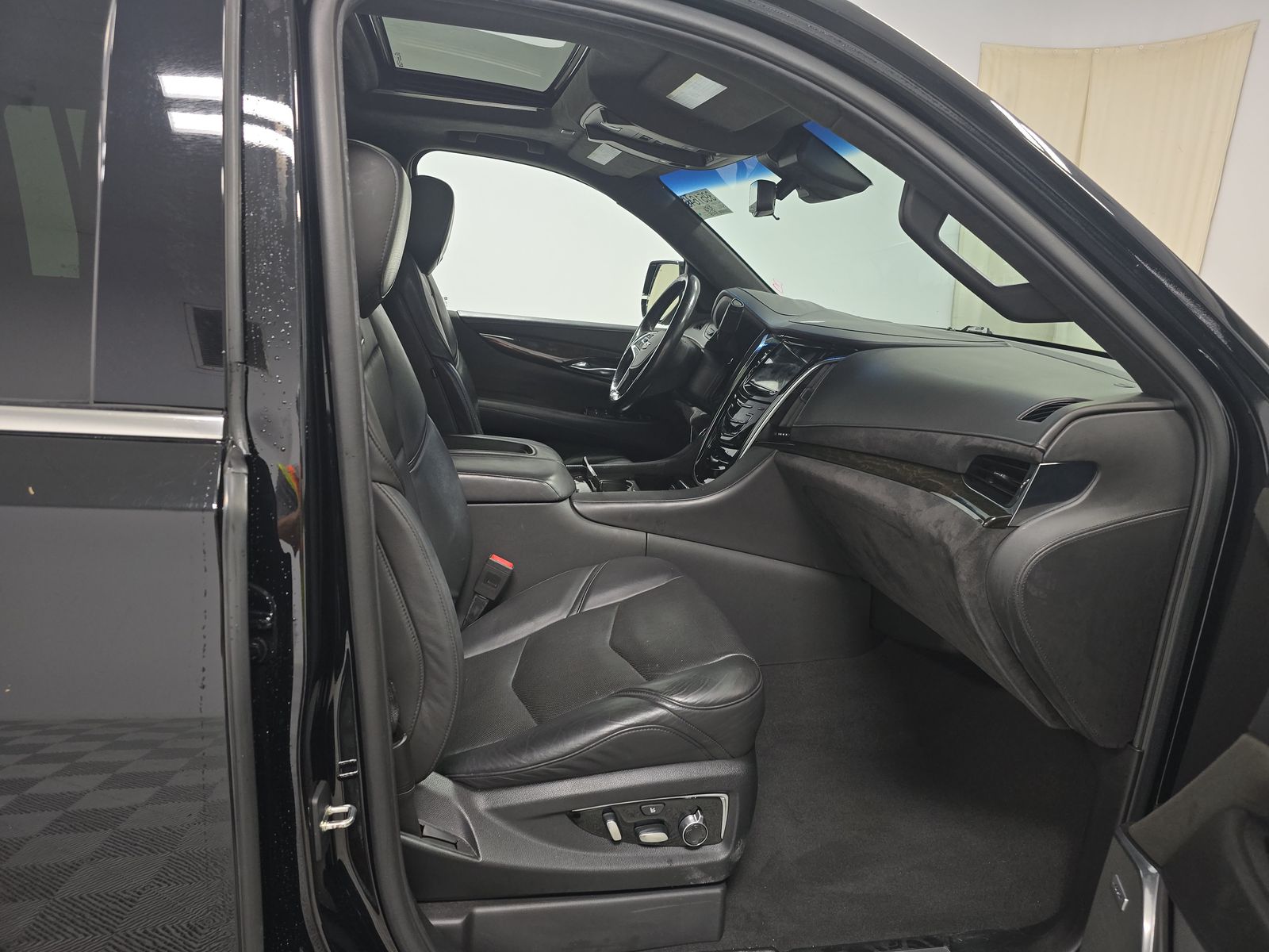 2020 Cadillac Escalade ESV Platinum RWD