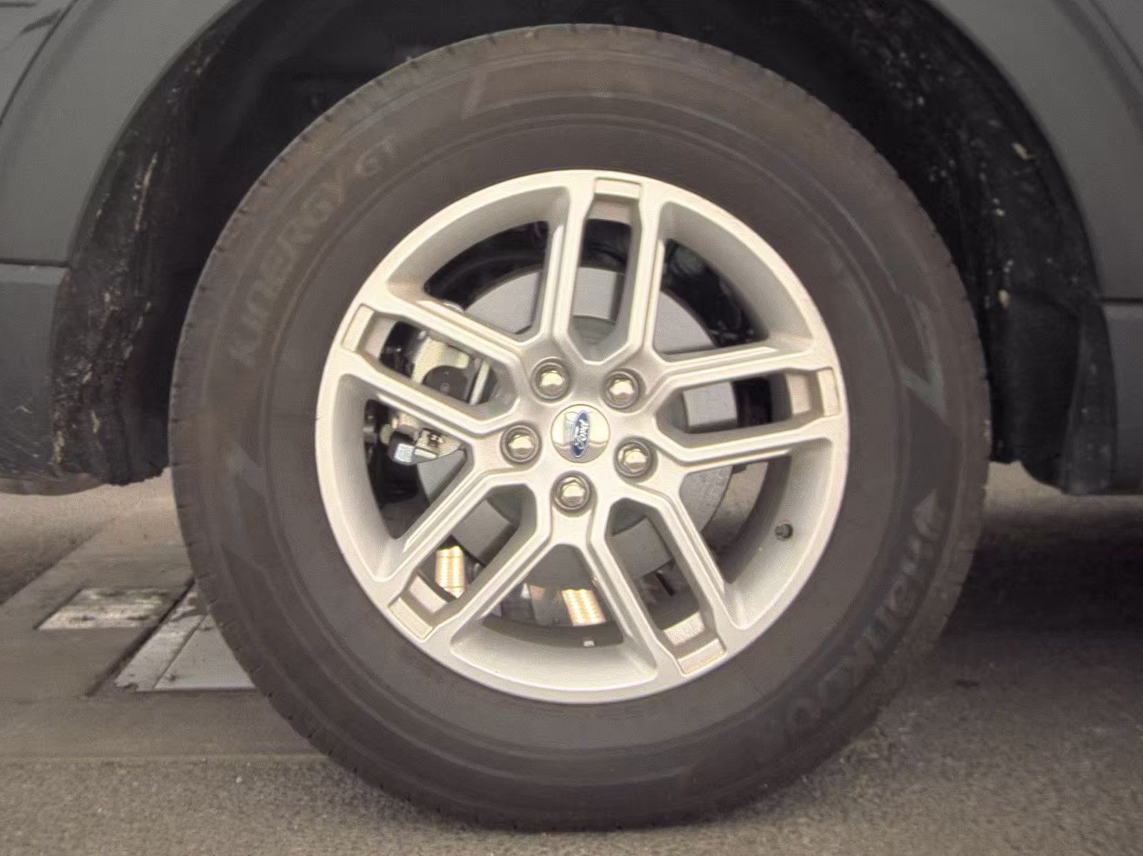 2025 Ford Explorer Active AWD