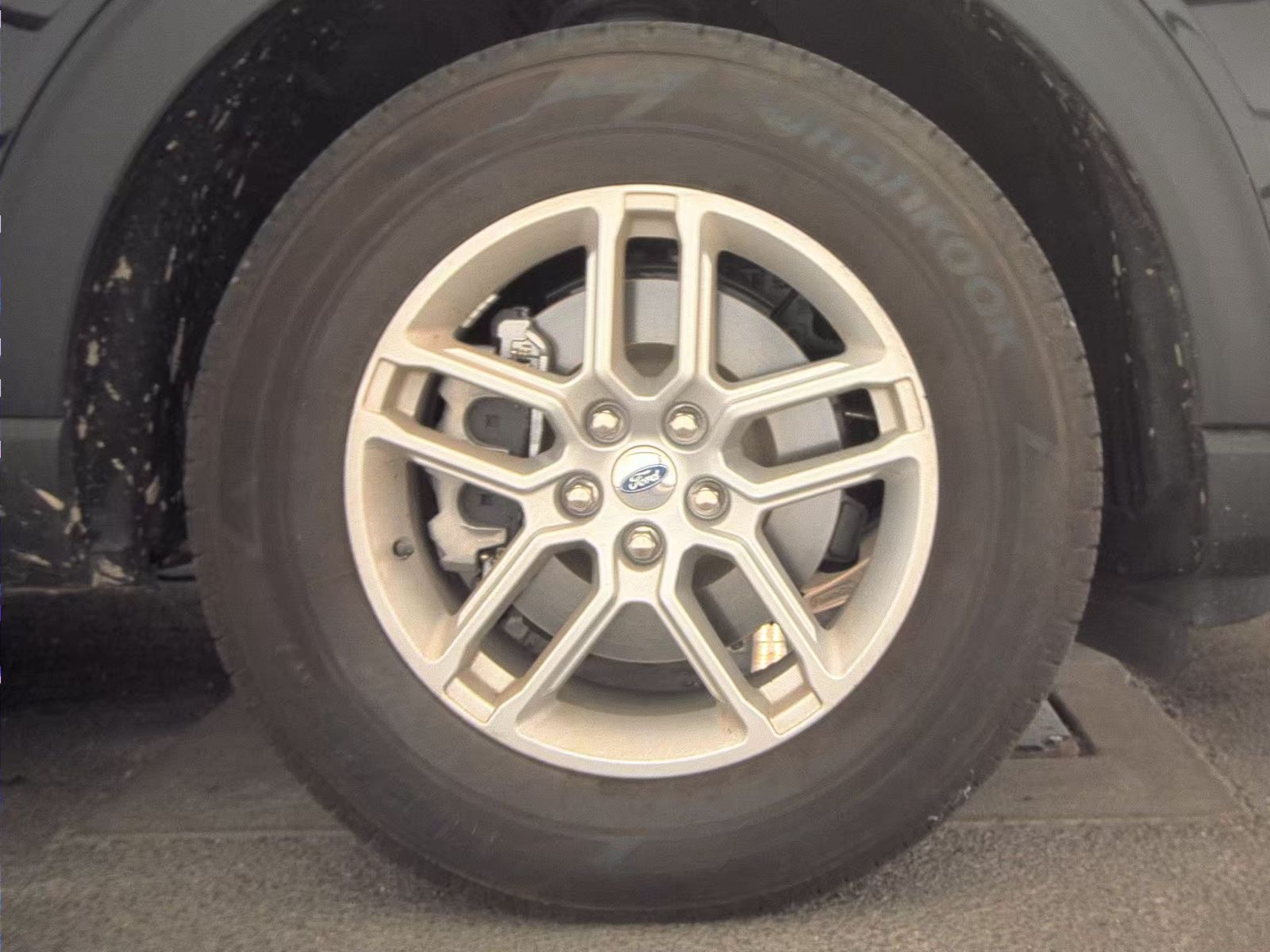 2025 Ford Explorer Active AWD