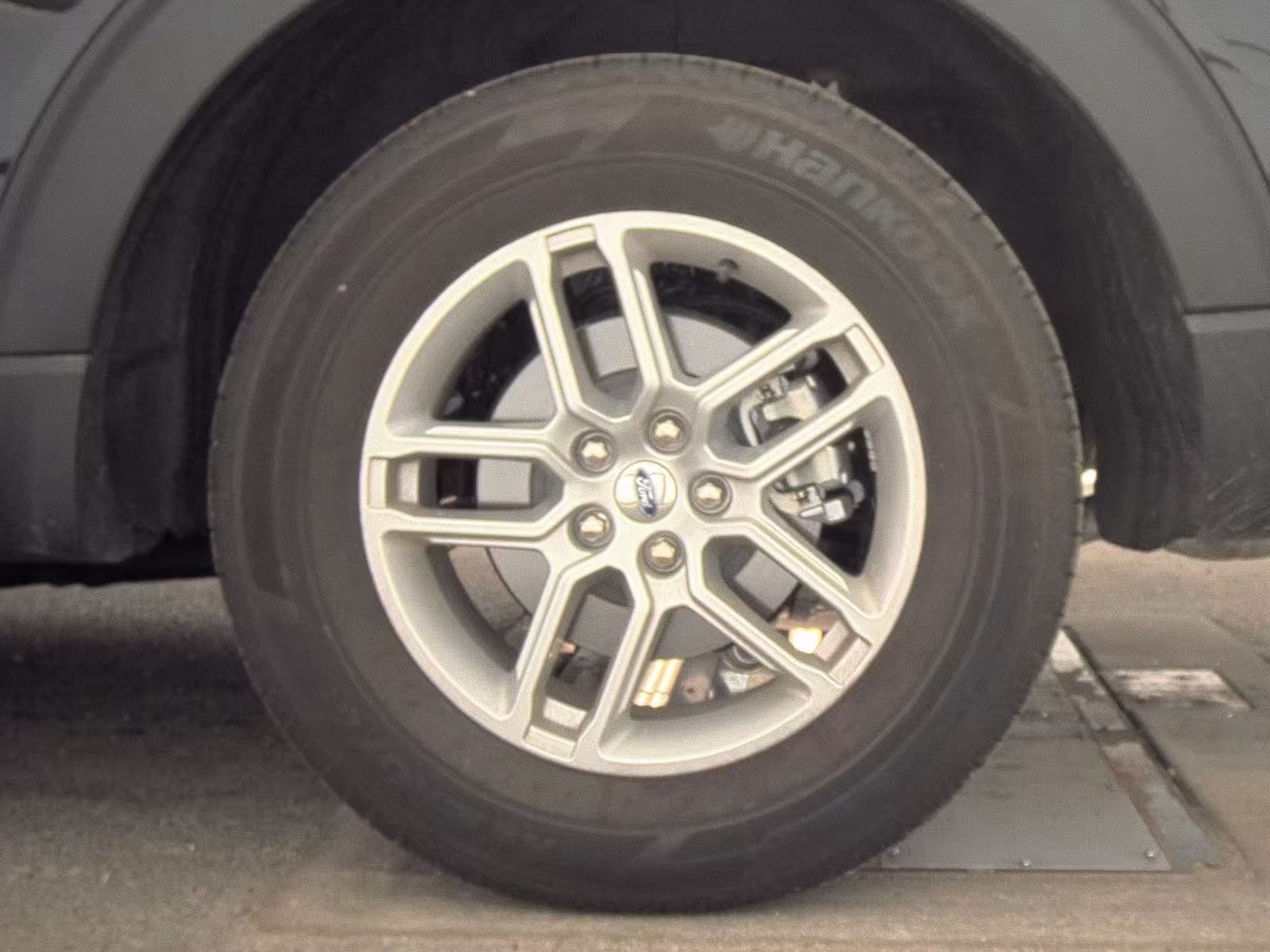 2025 Ford Explorer Active AWD