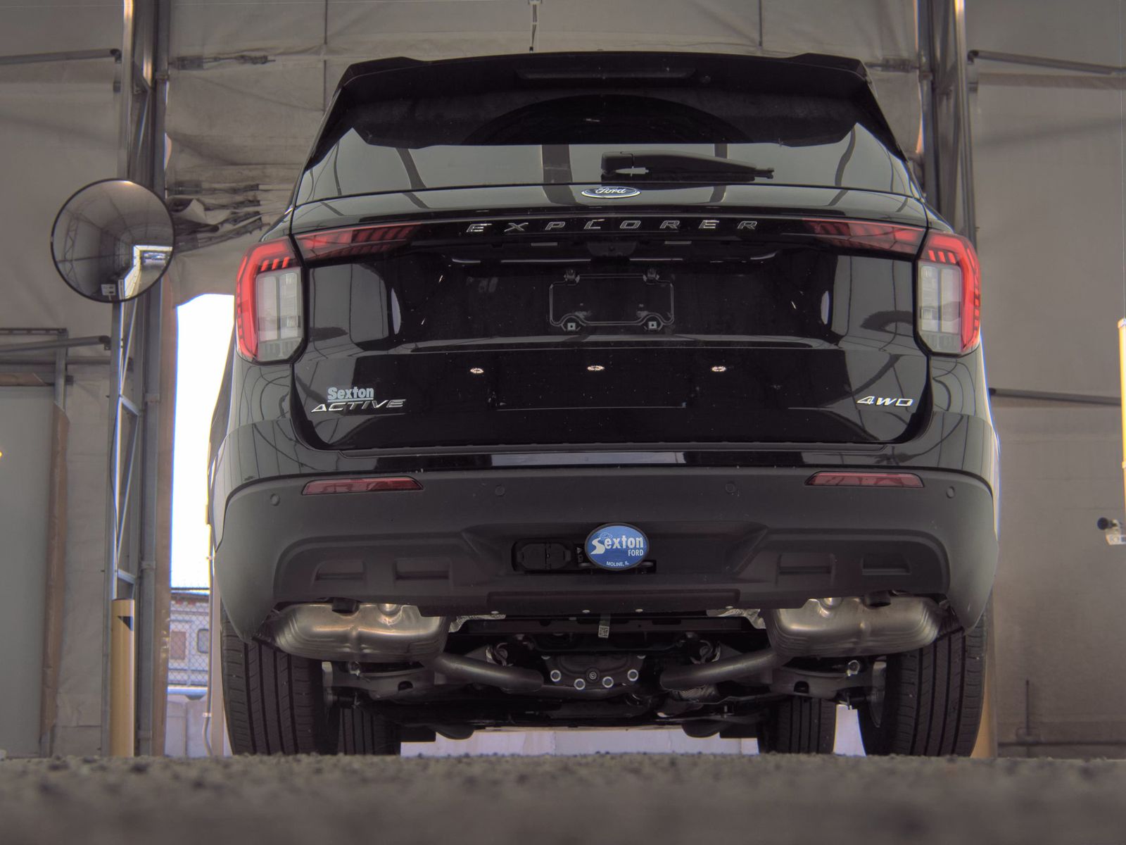 2025 Ford Explorer Active AWD