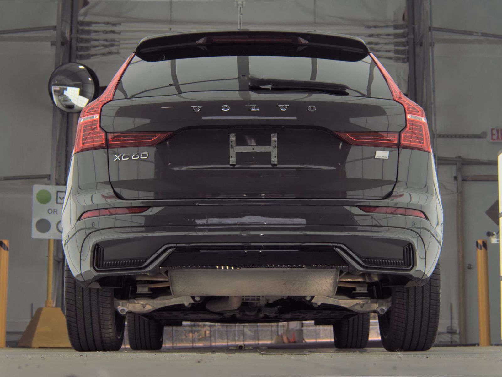 2022 Volvo XC60 Recharge T8 R-Design AWD