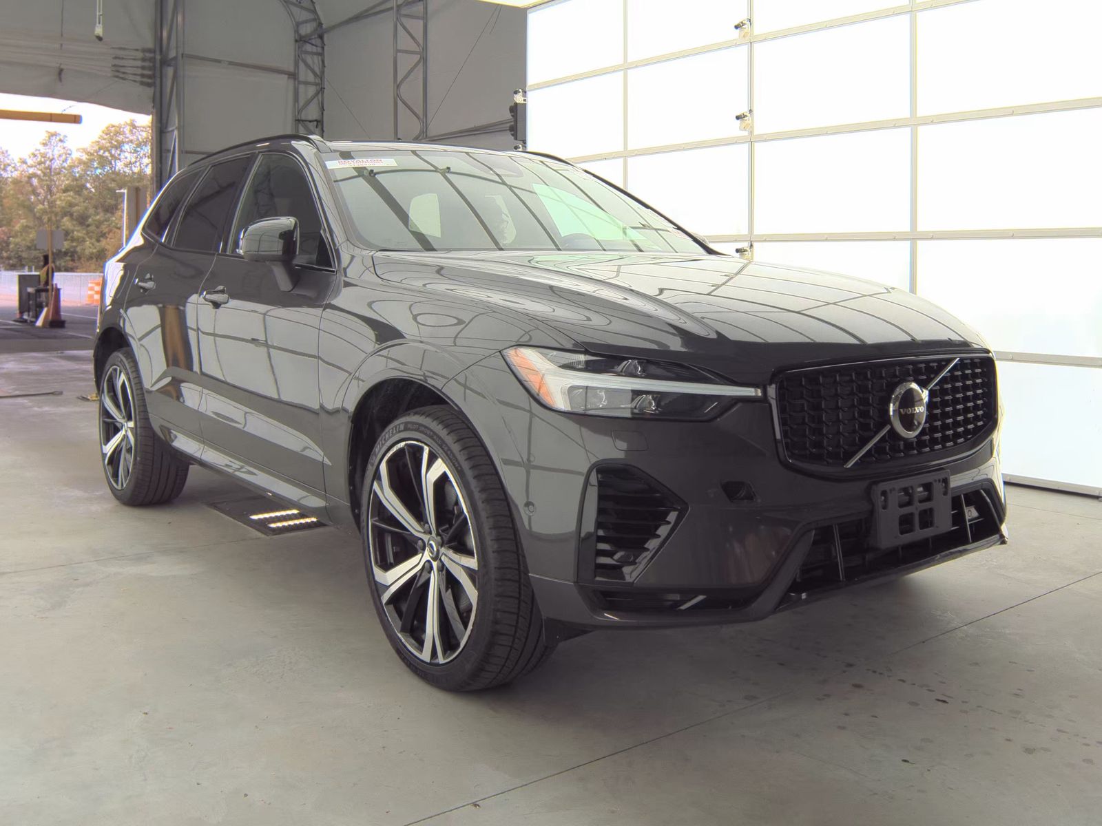 2022 Volvo XC60 Recharge T8 R-Design AWD