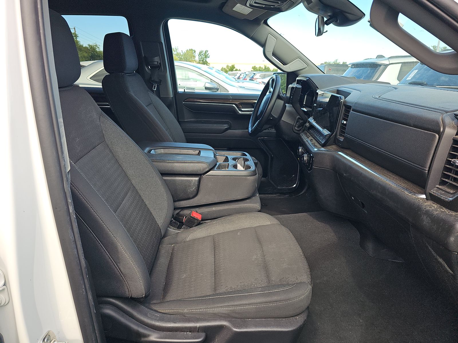 2024 Chevrolet Silverado 1500 LT AWD