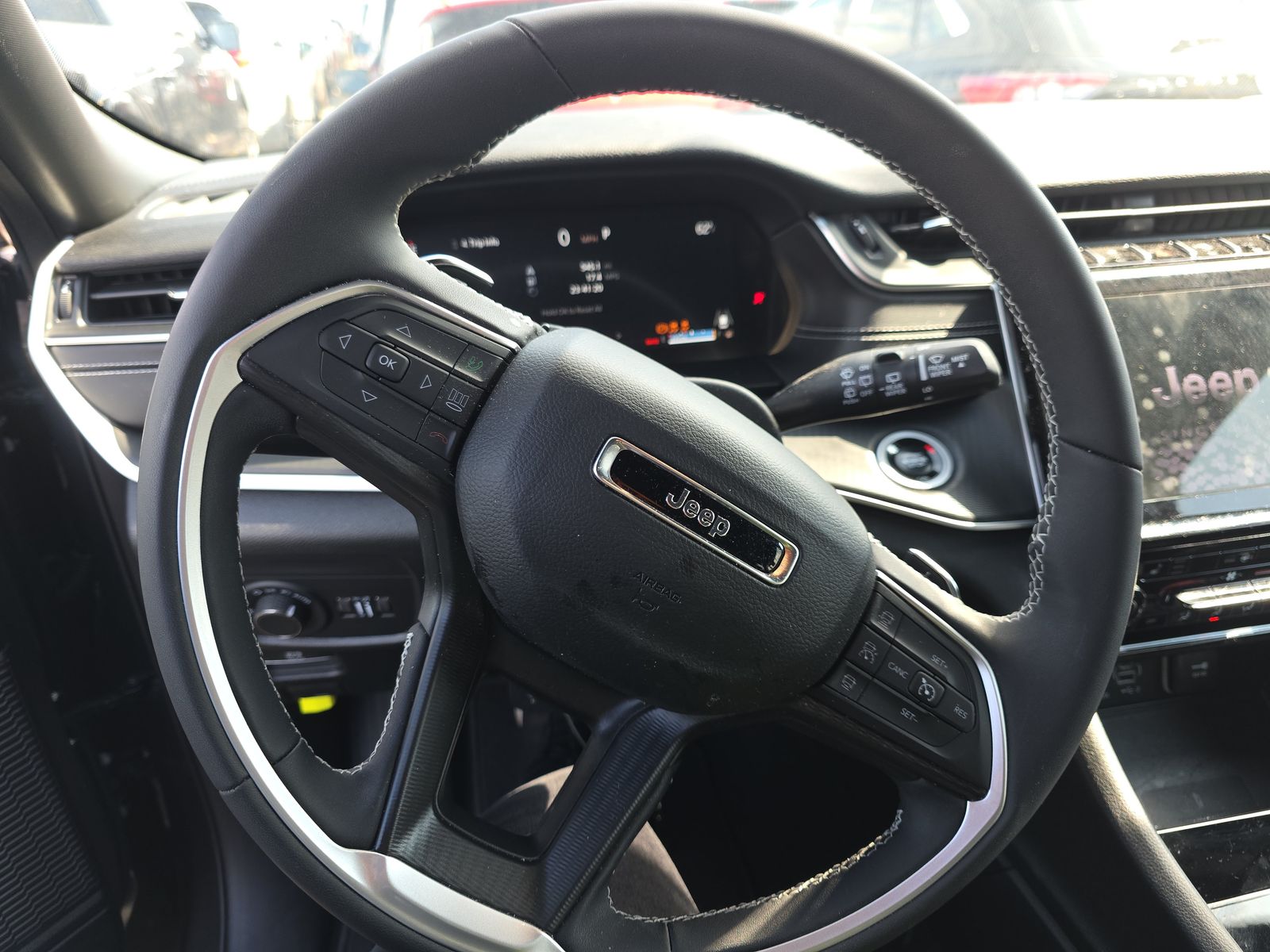 2024 Jeep Grand Cherokee Altitude AWD