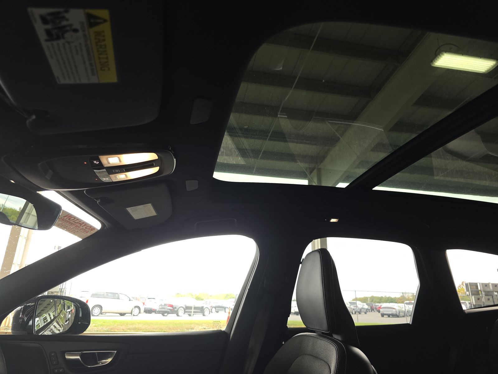 2022 Volvo XC60 Recharge T8 R-Design AWD