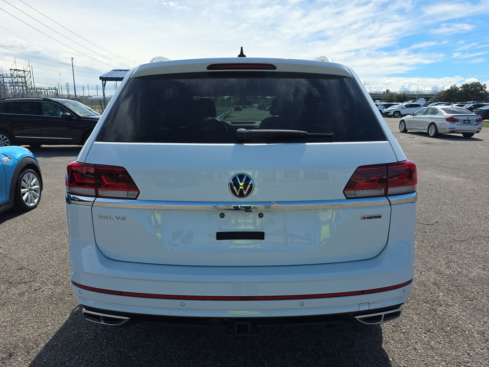 2022 Volkswagen Atlas 3.6L SEL Premium R-Line AWD