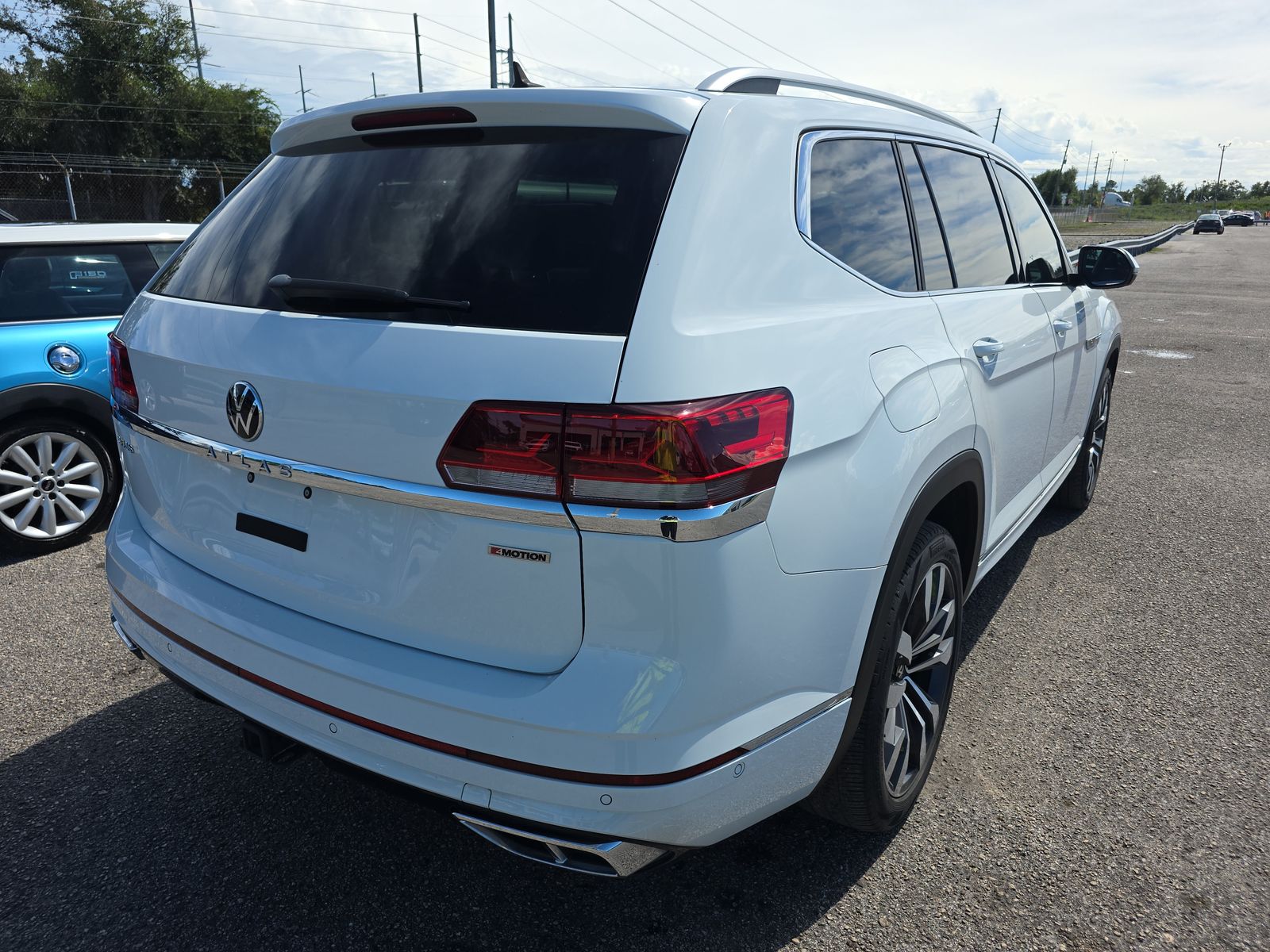 2022 Volkswagen Atlas 3.6L SEL Premium R-Line AWD