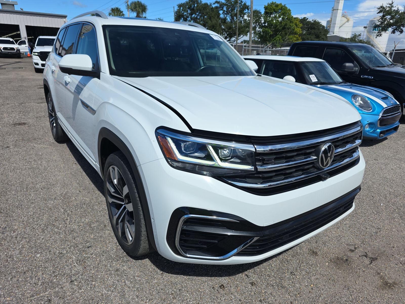 2022 Volkswagen Atlas 3.6L SEL Premium R-Line AWD