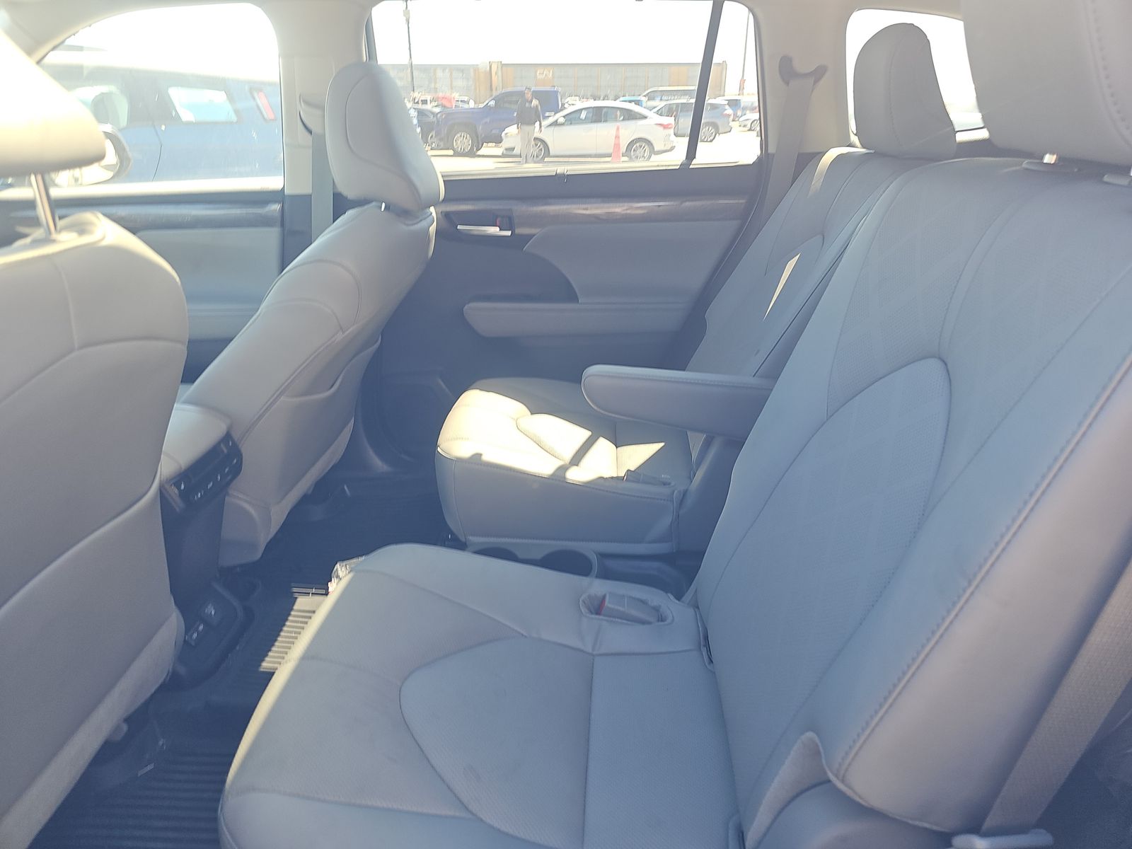 2024 Toyota Highlander Hybrid Platinum AWD