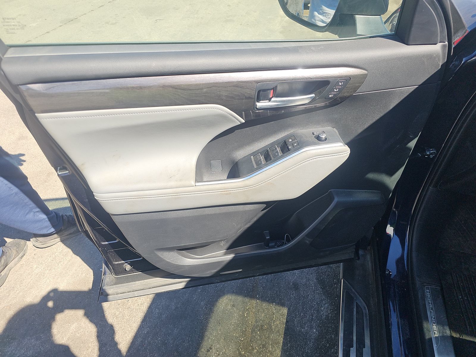 2024 Toyota Highlander Hybrid Platinum AWD