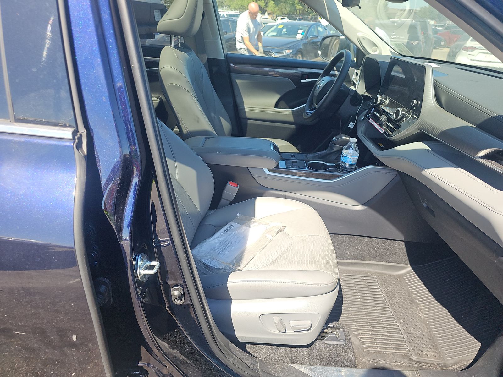 2024 Toyota Highlander Hybrid Platinum AWD