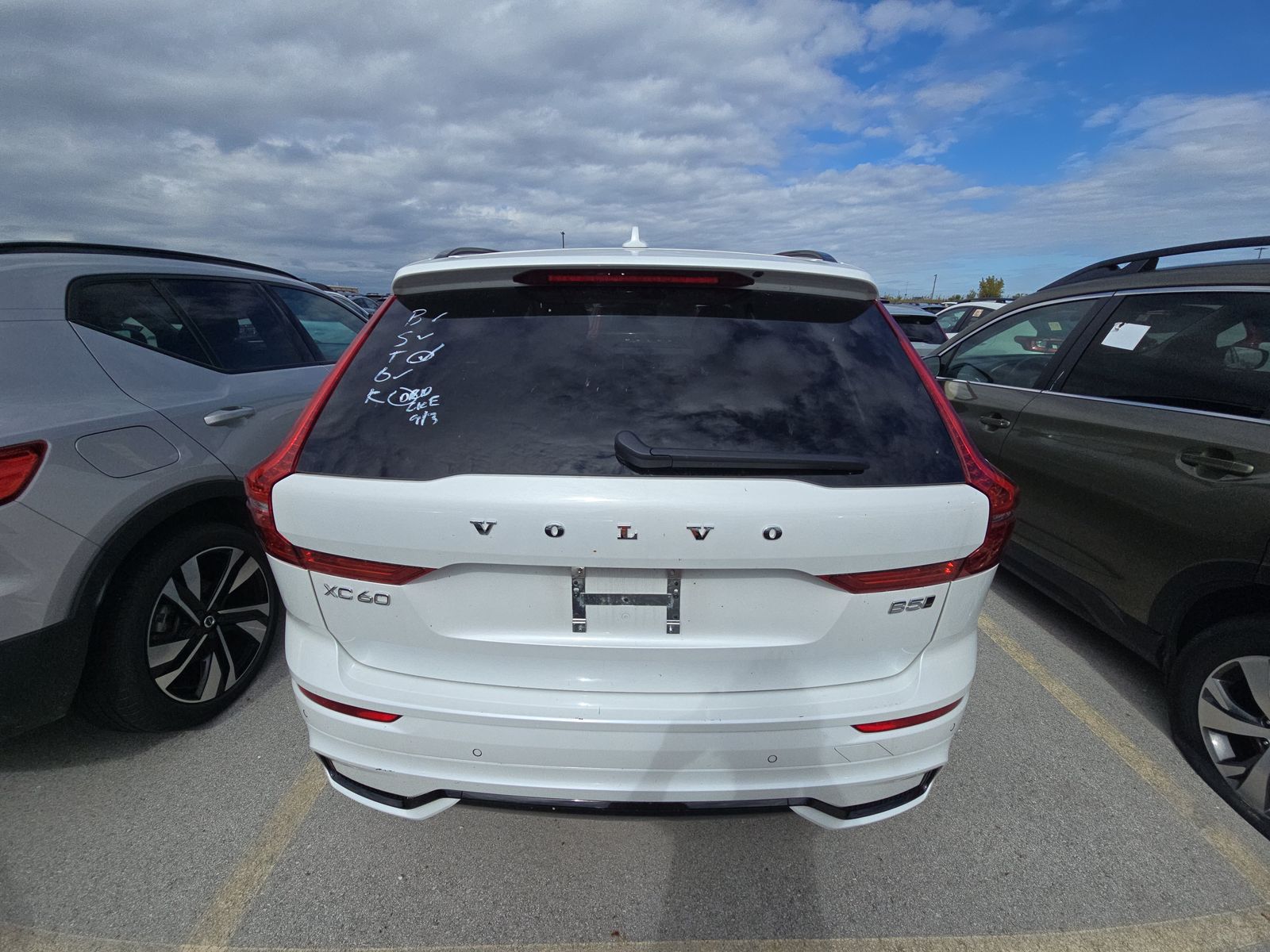 2025 Volvo XC60 B5 Plus AWD