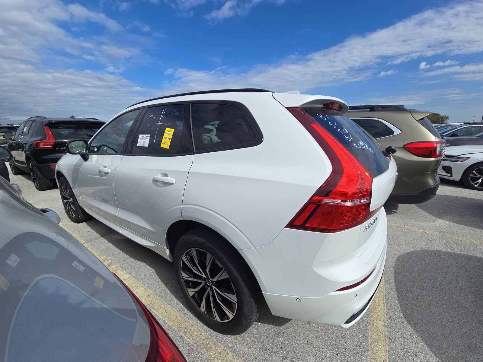 2025 Volvo XC60 B5 Plus AWD