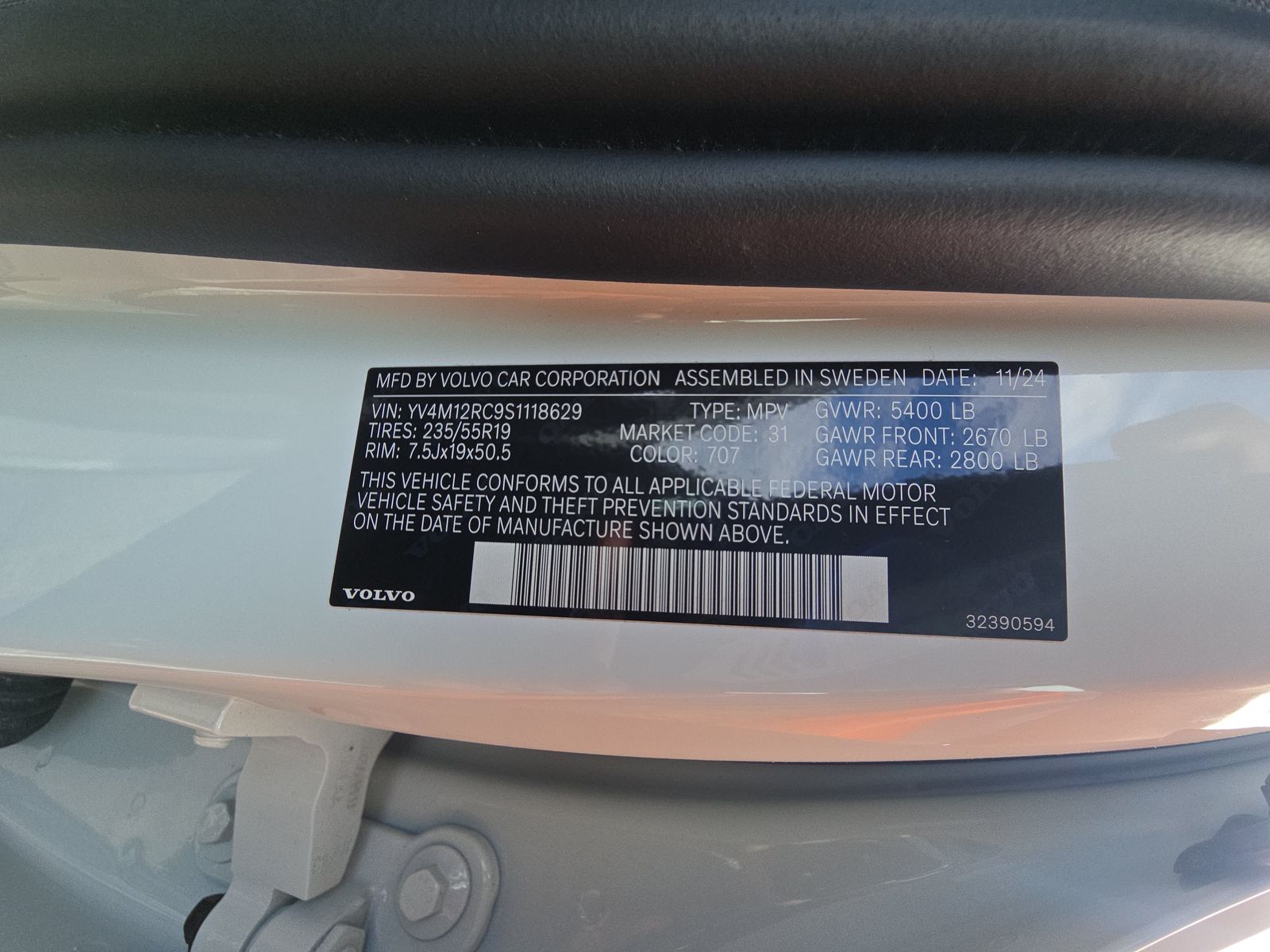 2025 Volvo XC60 B5 Plus AWD