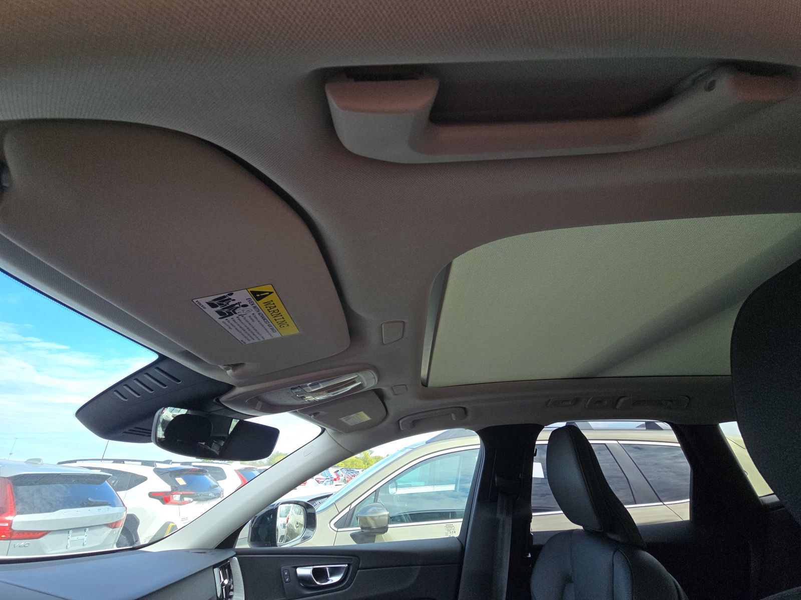 2025 Volvo XC60 B5 Plus AWD