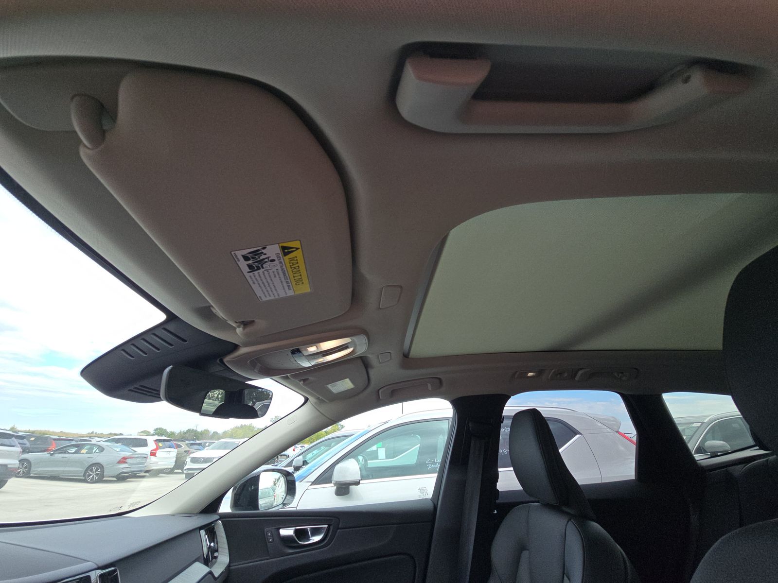 2025 Volvo XC60 B5 Plus AWD