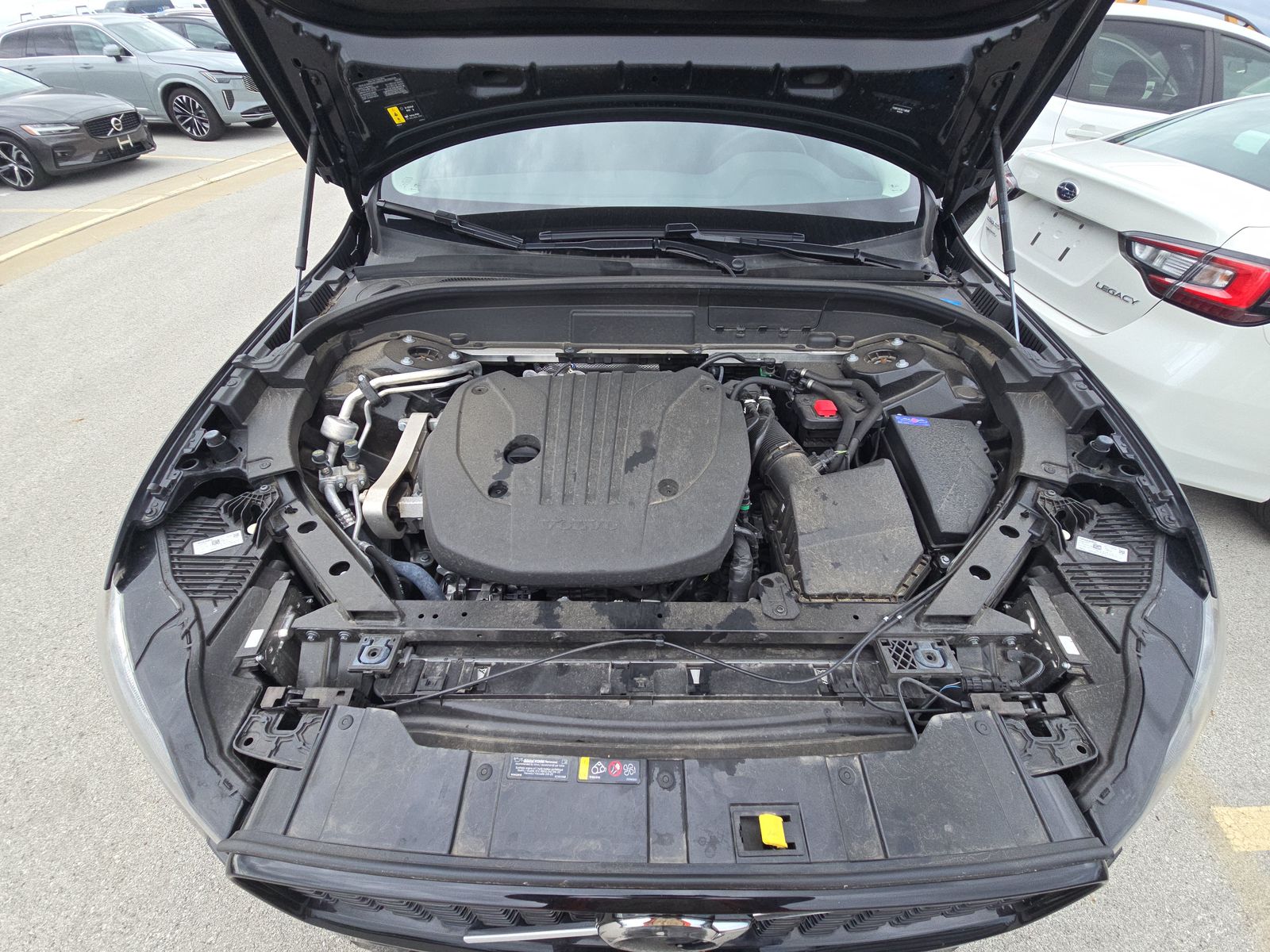 2025 Volvo XC60 B5 Plus AWD