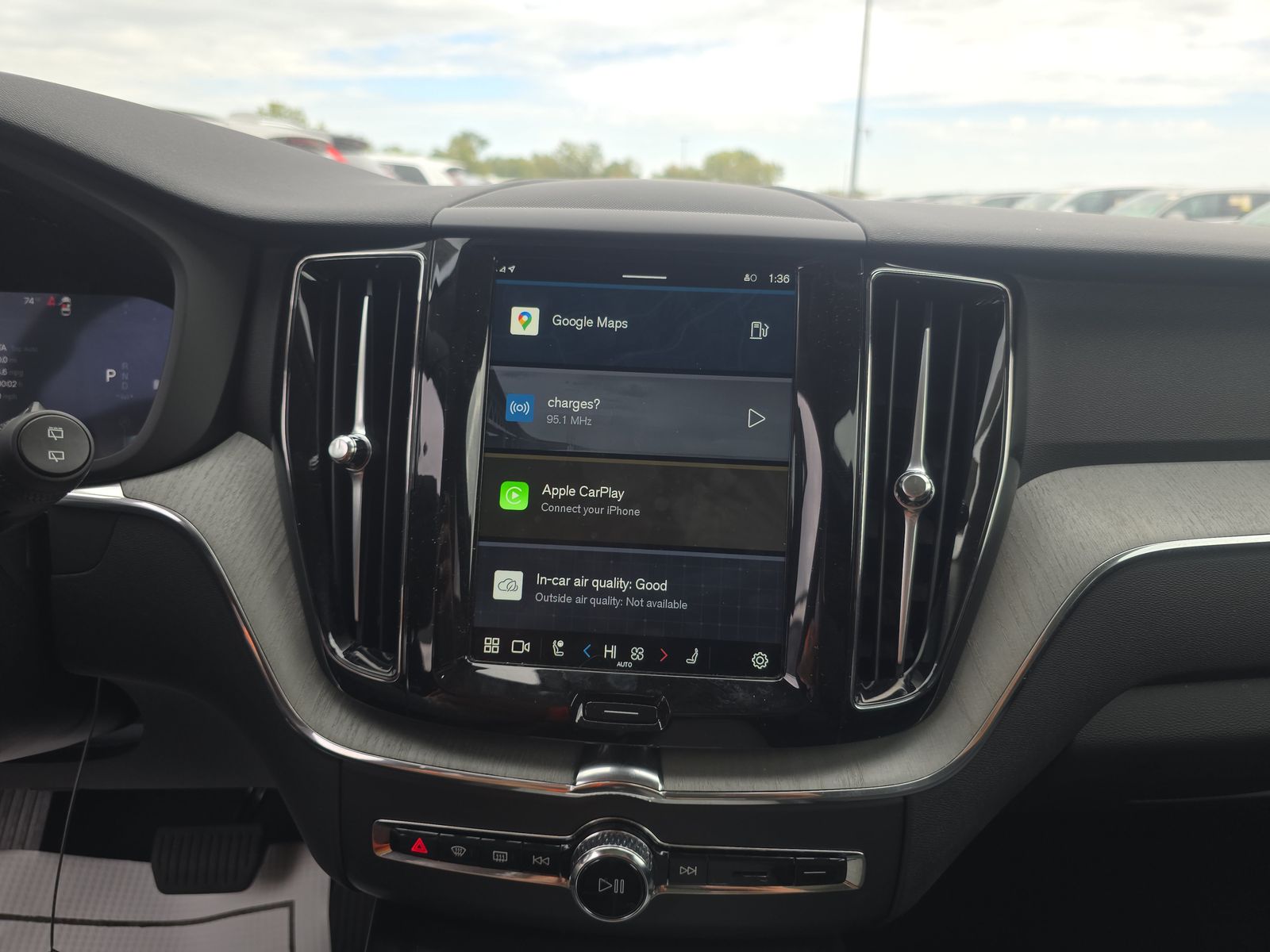 2025 Volvo XC60 B5 Plus AWD