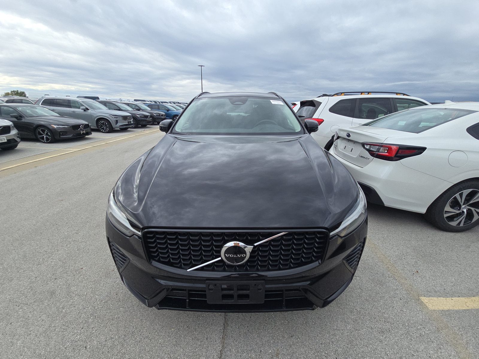 2025 Volvo XC60 B5 Plus AWD